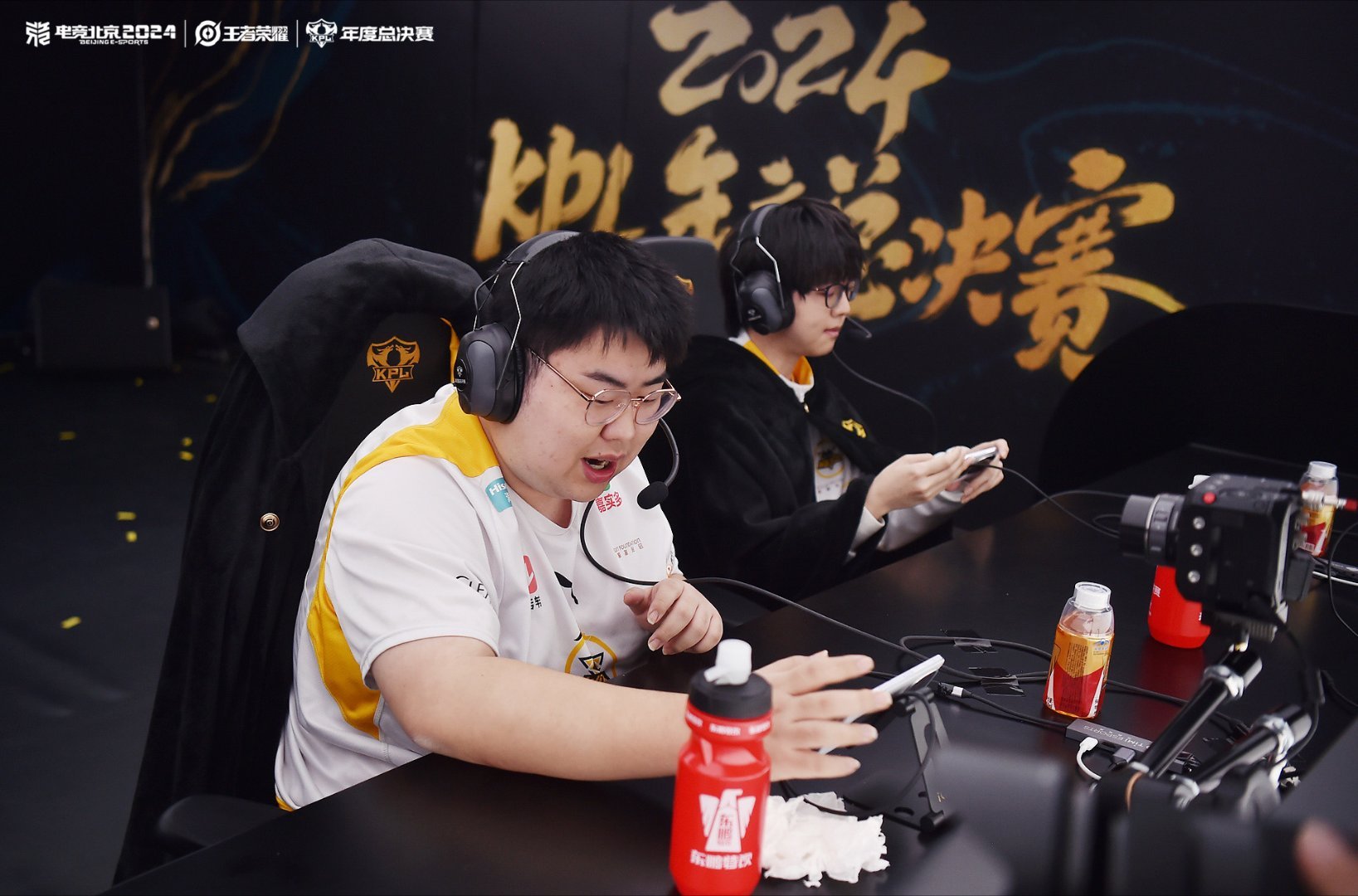 包含狼队客场逆转战胜,助力保级希望的词条 包含狼队客场逆转战胜,助力保级希望的词条