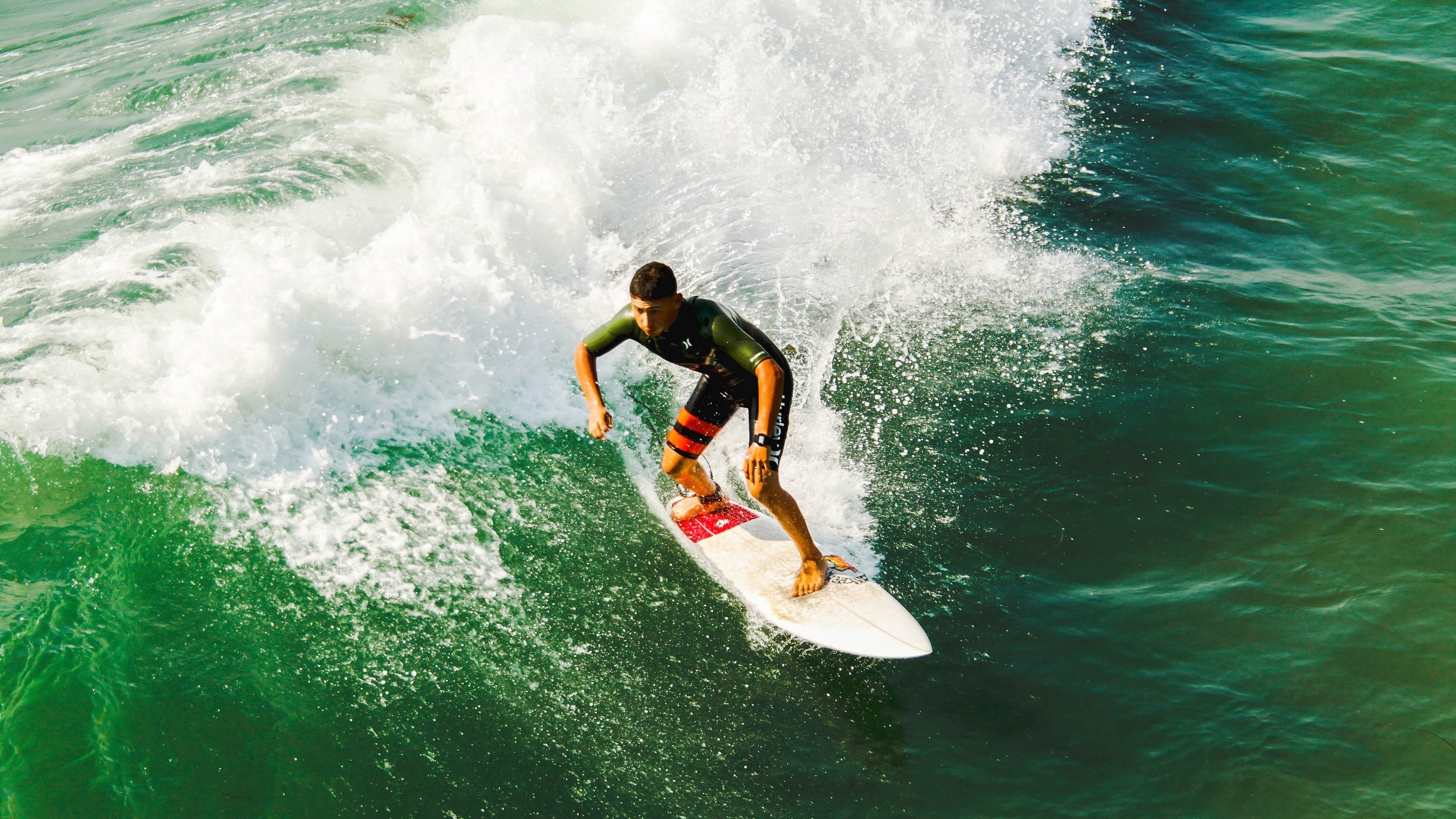 跨界制霸，从巴拉圭的战术铁幕到莱万的NBA接管时刻